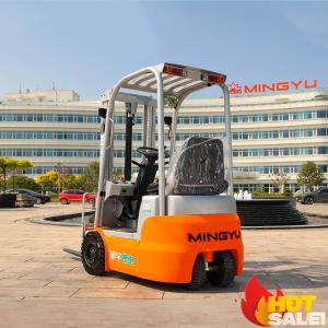 How to drive a stand up forklift？