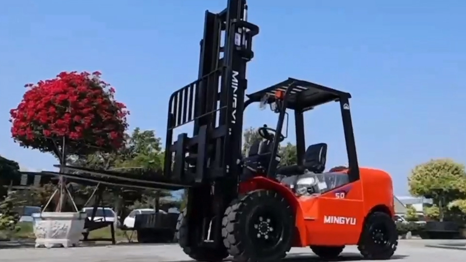 how much can a forklift lift