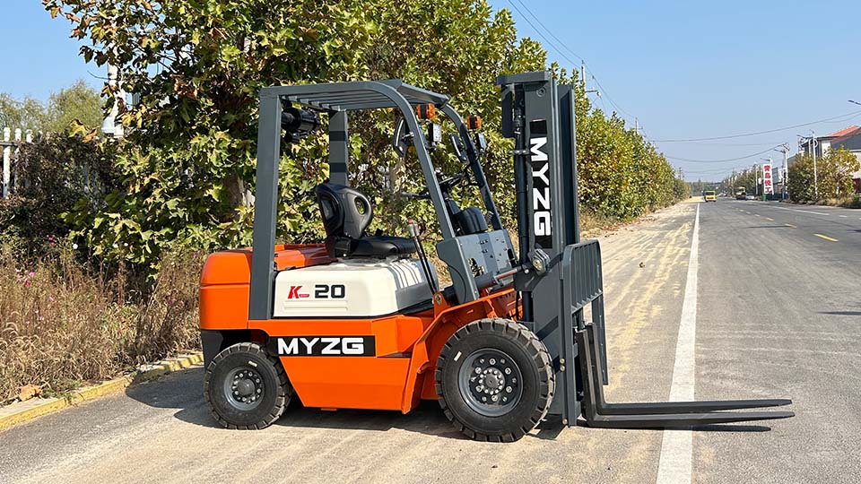 how to drive forklift on a grade